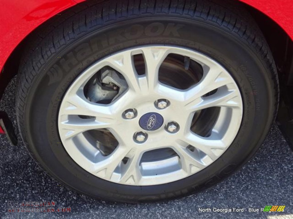 2014 Fiesta SE Hatchback - Race Red / Charcoal Black photo #9