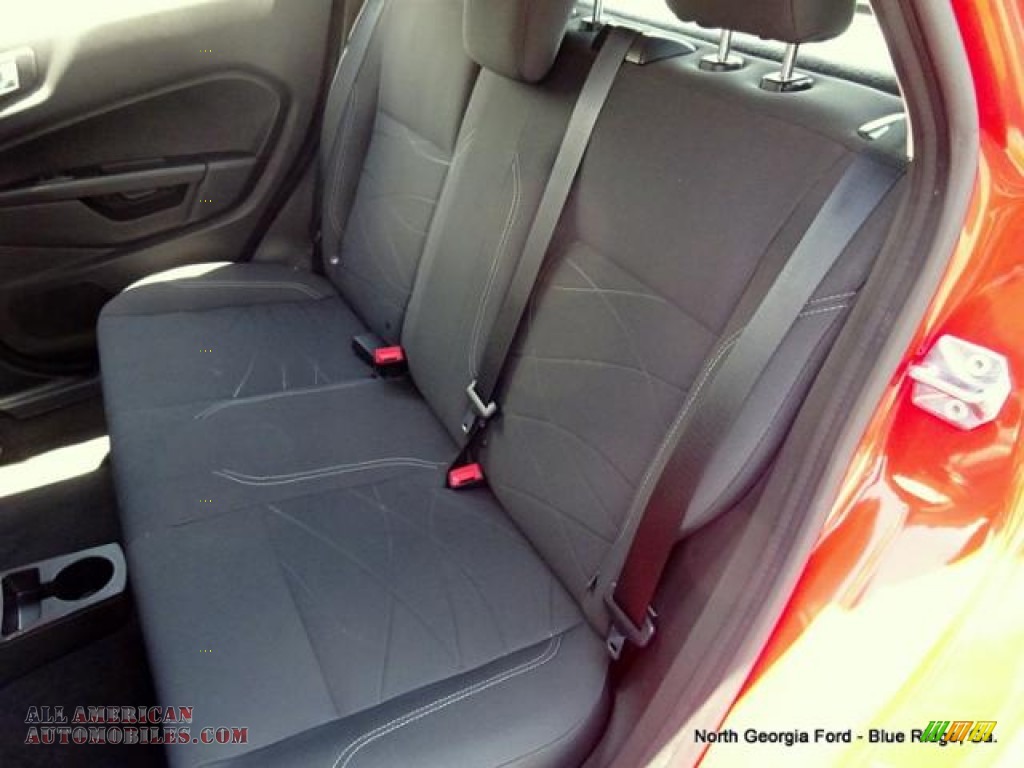 2014 Fiesta SE Hatchback - Race Red / Charcoal Black photo #13