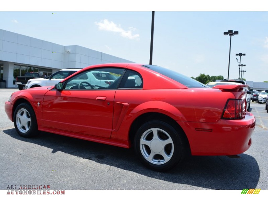 2002 Mustang V6 Coupe - Laser Red Metallic / Dark Charcoal photo #5