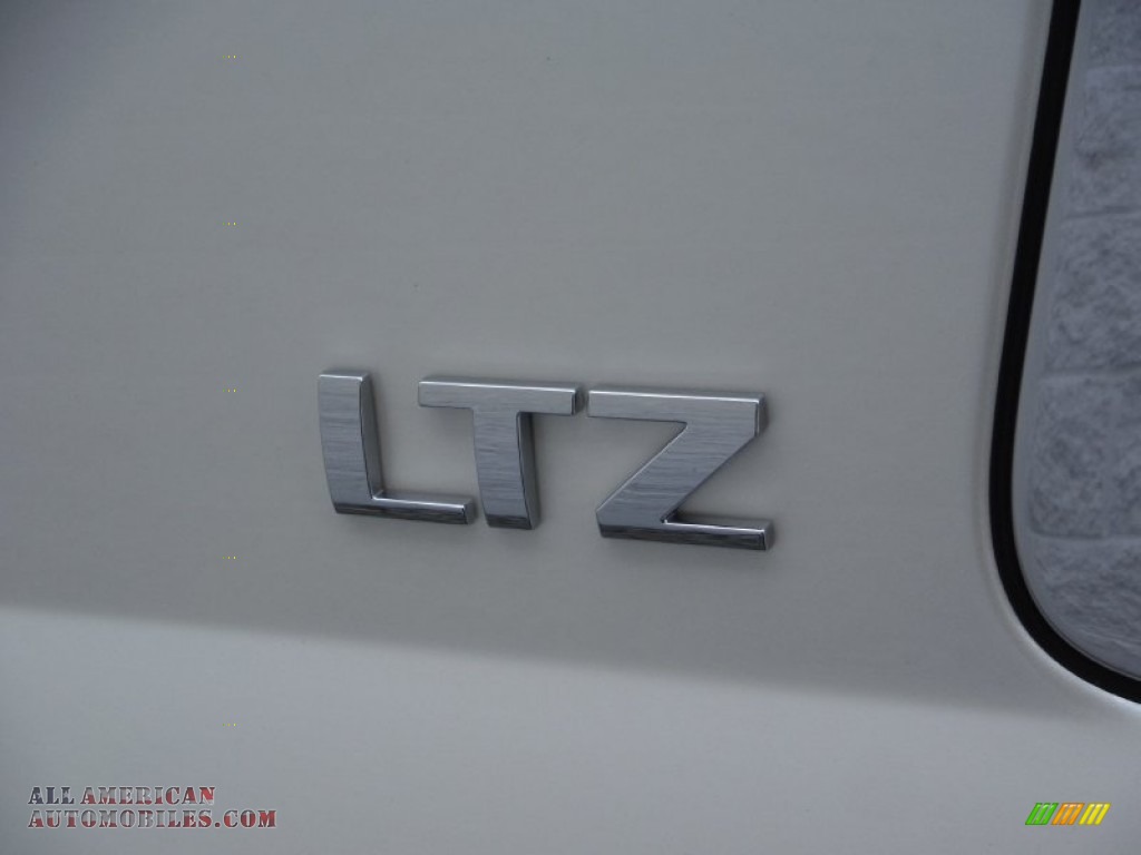 2015 Suburban LTZ 4WD - White Diamond Tricoat / Jet Black photo #7