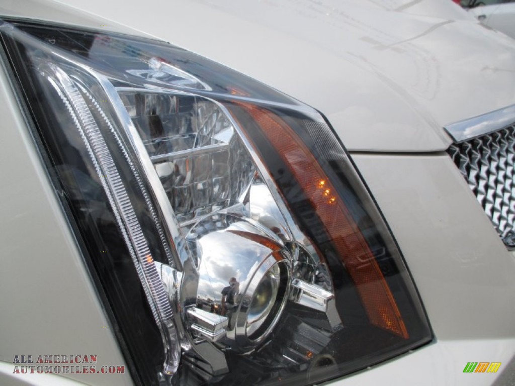 2012 CTS -V Sedan - White Diamond Tricoat / Light Titanium/Ebony photo #51