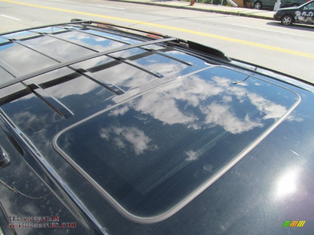 2013 Escalade Premium AWD - Black Ice Metallic / Ebony photo #23