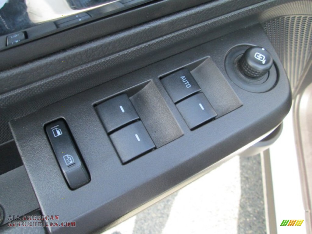 2010 Edge SEL AWD - White Platinum Tri-Coat / Charcoal Black photo #13