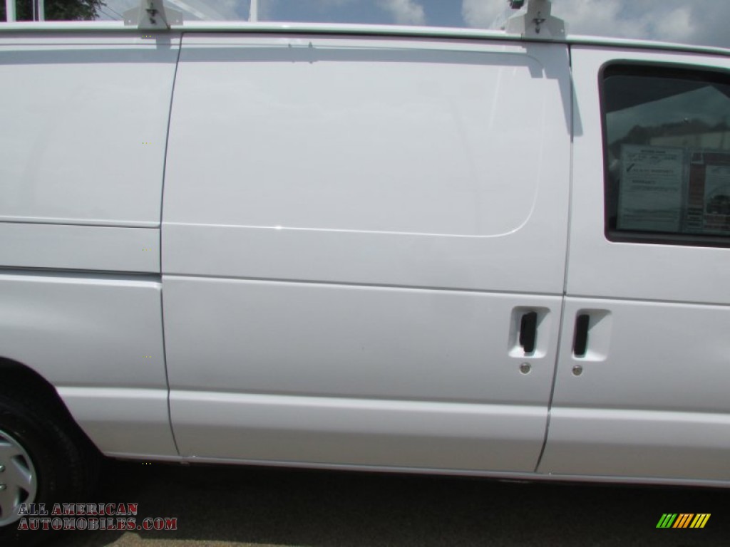 2010 E Series Van E150 Commercial - Oxford White / Medium Flint photo #15