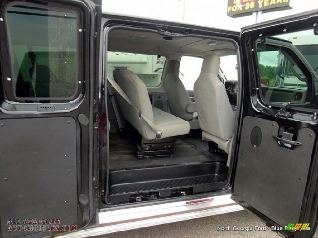 2011 E Series Van E350 XL Passenger - Black / Medium Flint photo #17
