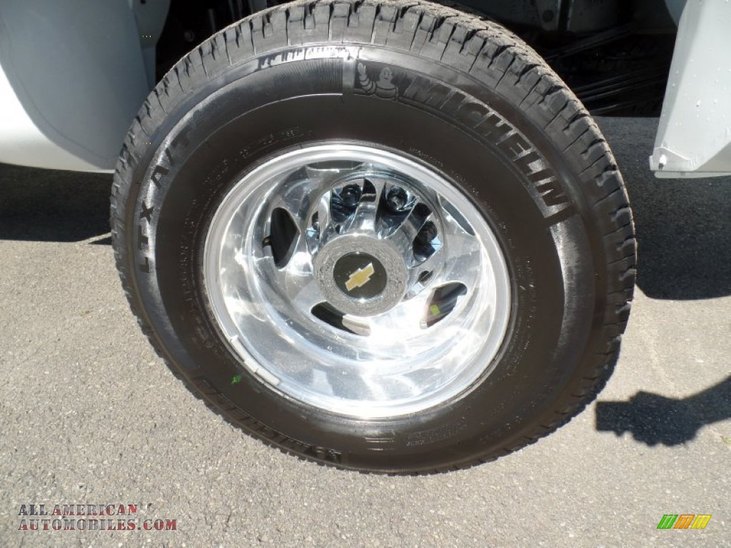 2015 Silverado 3500HD High Country Crew Cab Dual Rear Wheel 4x4 - Summit White / High Country Saddle photo #12