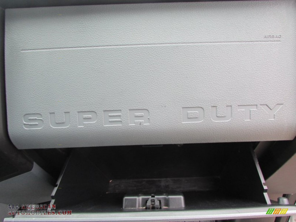 2011 F250 Super Duty XL Regular Cab - Oxford White / Steel Gray photo #22