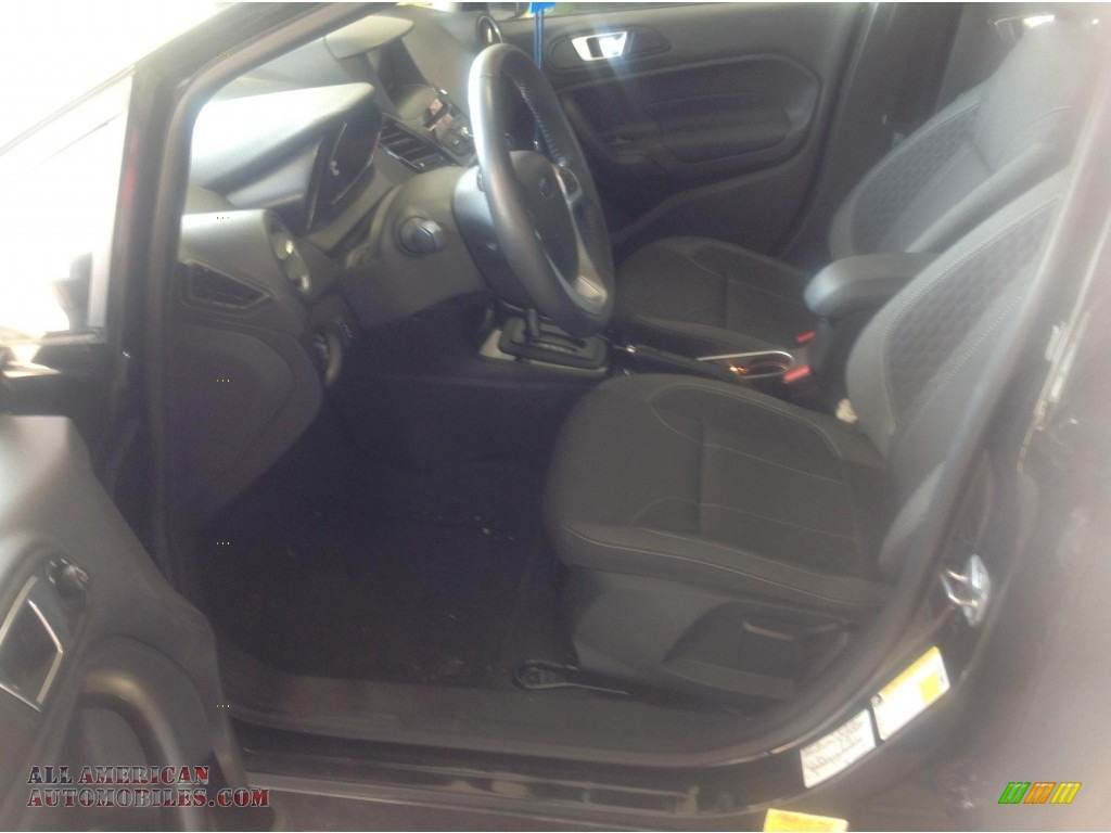 2014 Fiesta SE Hatchback - Tuxedo Black / Charcoal Black photo #7
