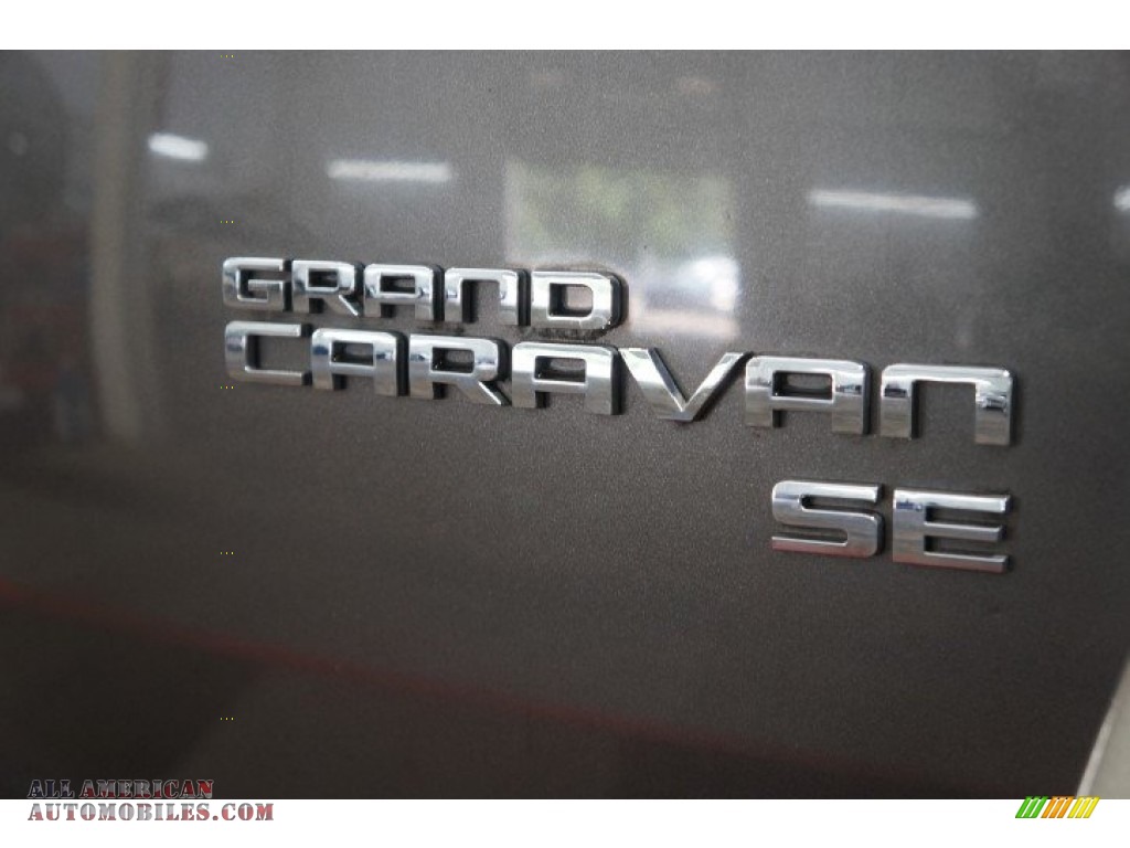 2010 Grand Caravan SE Hero - Dark Titanium Metallic / Medium Slate Gray/Light Shale photo #71