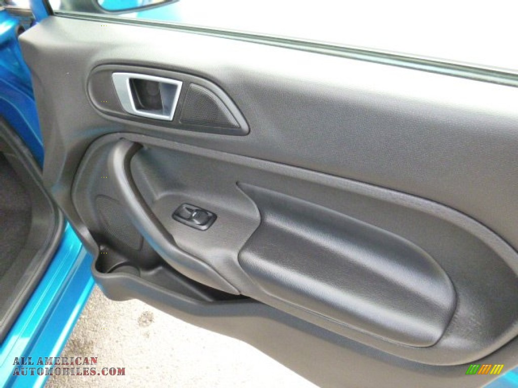 2015 Fiesta Titanium Sedan - Blue Candy Metallic / Charcoal Black photo #12