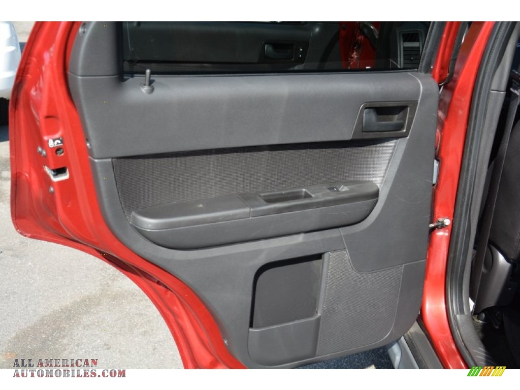 2012 Escape XLT V6 4WD - Toreador Red Metallic / Charcoal Black photo #15