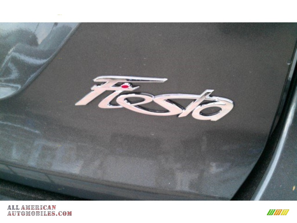 2015 Fiesta SE Sedan - Magnetic Metallic / Charcoal Black photo #12