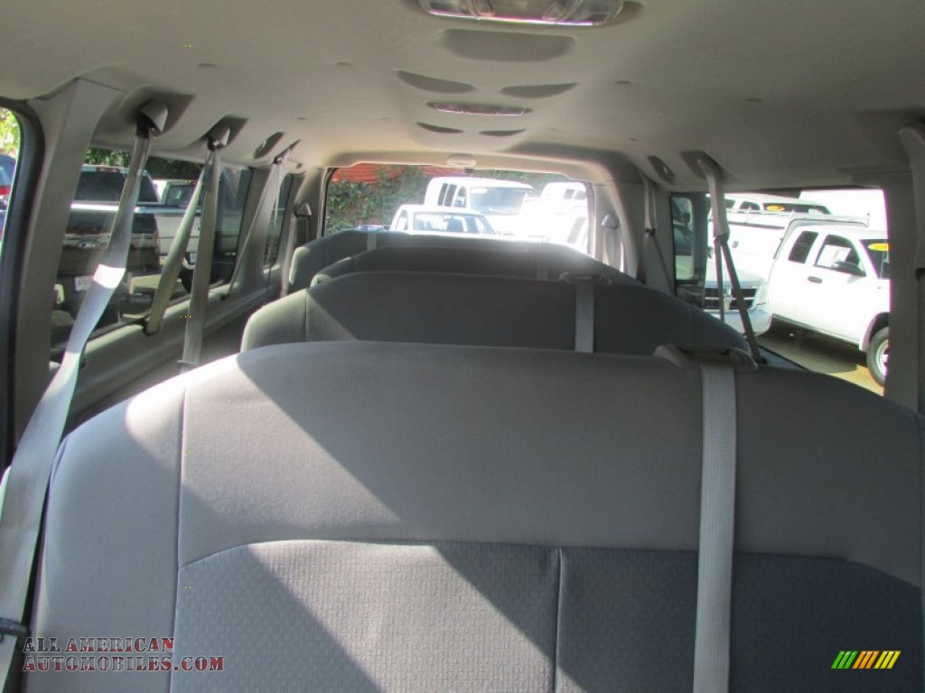 2013 E Series Van E350 XLT Extended Passenger - Dark Blue Pearl / Medium Flint photo #25