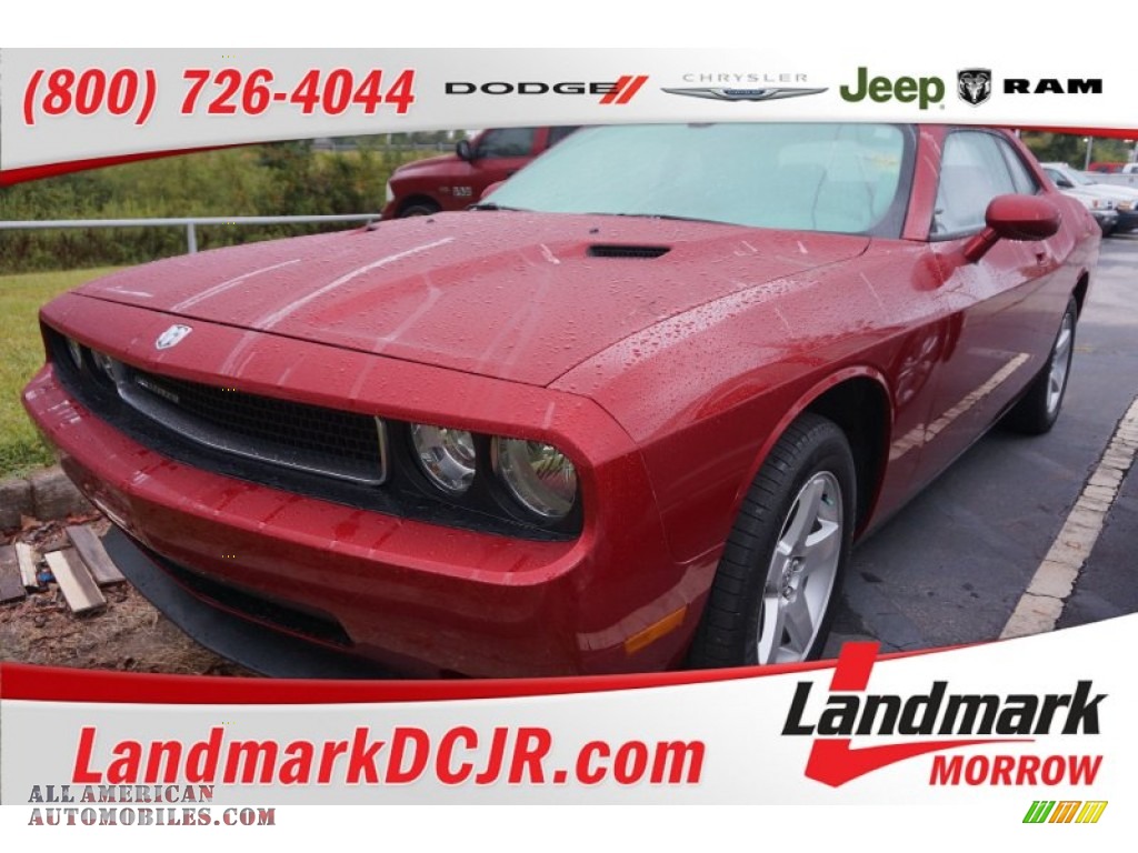 2010 Challenger SE - Inferno Red Crystal Pearl / Dark Slate Gray photo #1