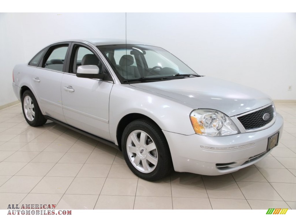 Silver Frost Metallic / Shale Grey Ford Five Hundred SE