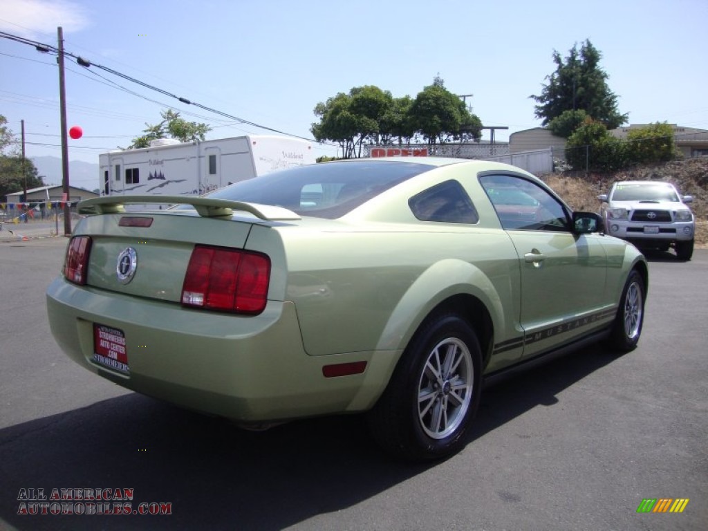 2005 Mustang V6 Deluxe Coupe - Legend Lime Metallic / Dark Charcoal photo #7