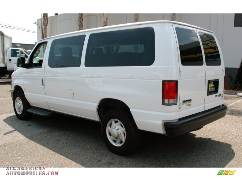 2013 E Series Van E350 XLT Passenger - Oxford White / Medium Flint photo #7