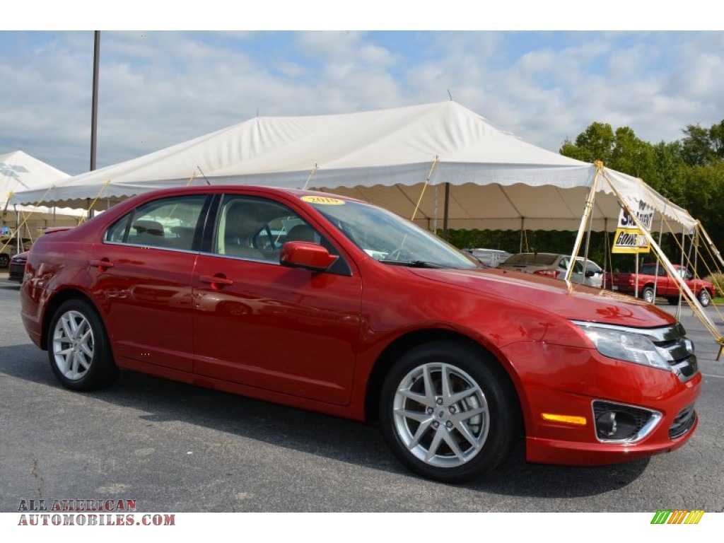 Sangria Red Metallic / Camel Ford Fusion SEL