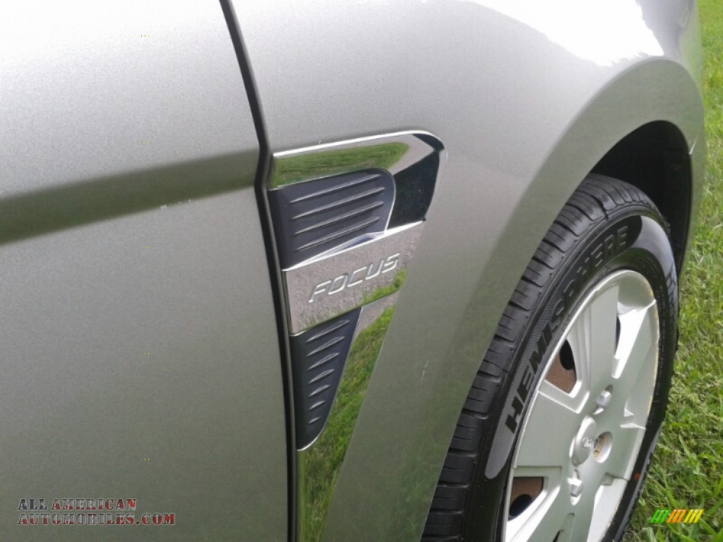 2008 Focus S Coupe - Vapor Silver Metallic / Medium Stone photo #9
