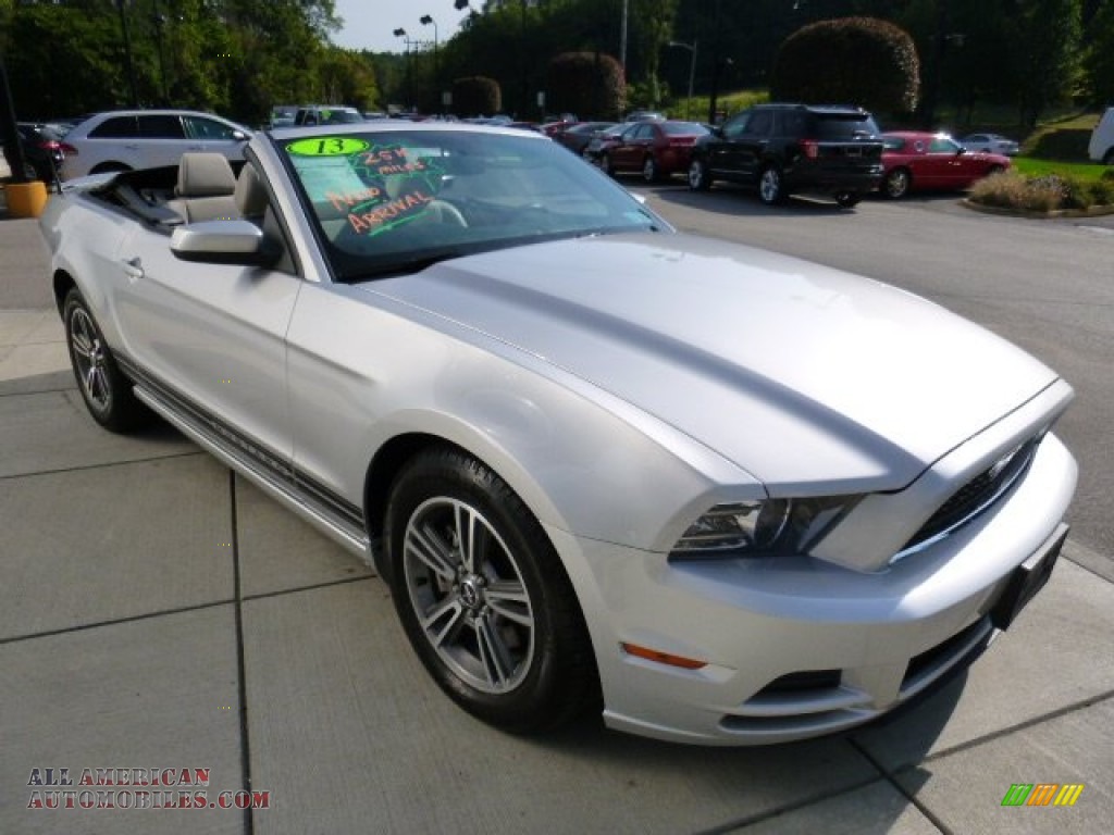 2013 Mustang V6 Premium Convertible - Ingot Silver Metallic / Stone photo #7