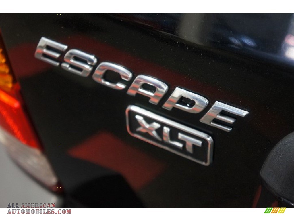 2005 Escape XLT V6 4WD - Black / Medium/Dark Flint Grey photo #78