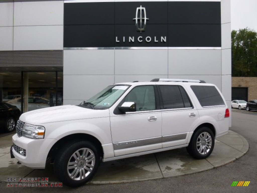 White Platinum Metallic Tri-Coat / Stone Lincoln Navigator 4x4