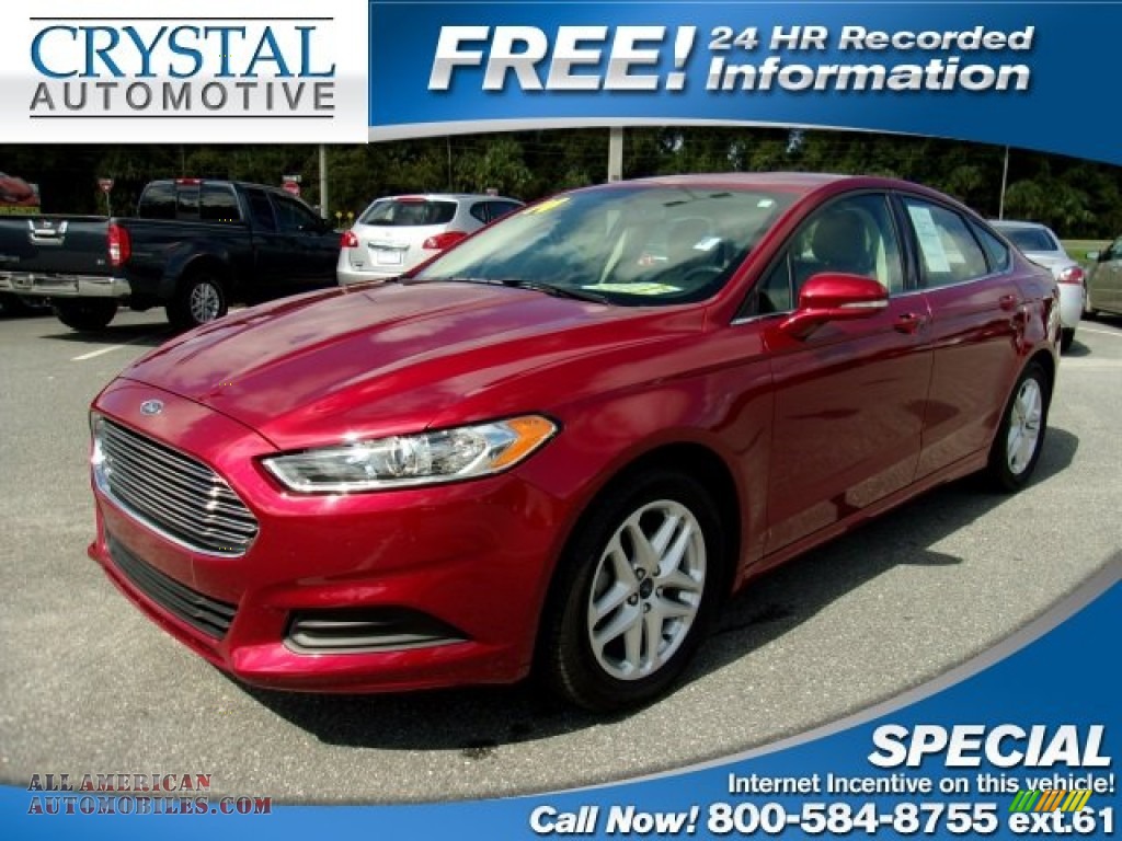 Ruby Red / Dune Ford Fusion SE