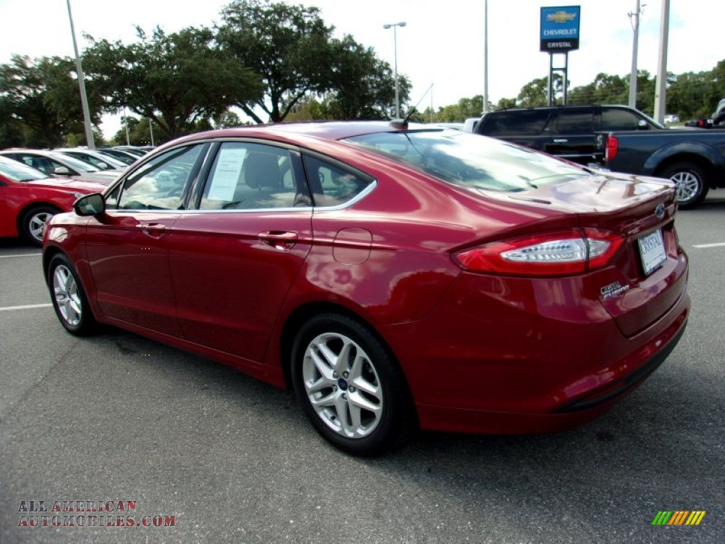 2014 Fusion SE - Ruby Red / Dune photo #3