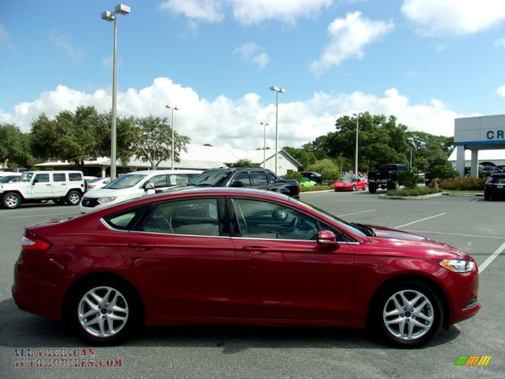 2014 Fusion SE - Ruby Red / Dune photo #9