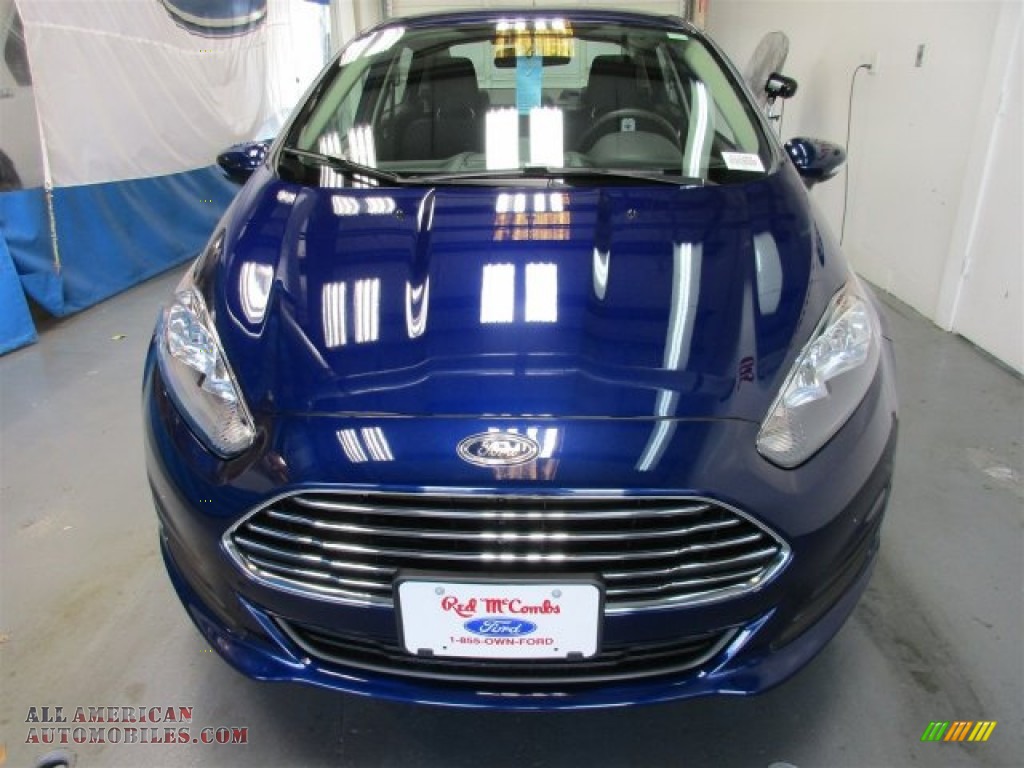 2016 Fiesta SE Sedan - Kona Blue Metallic / Charcoal Black photo #2