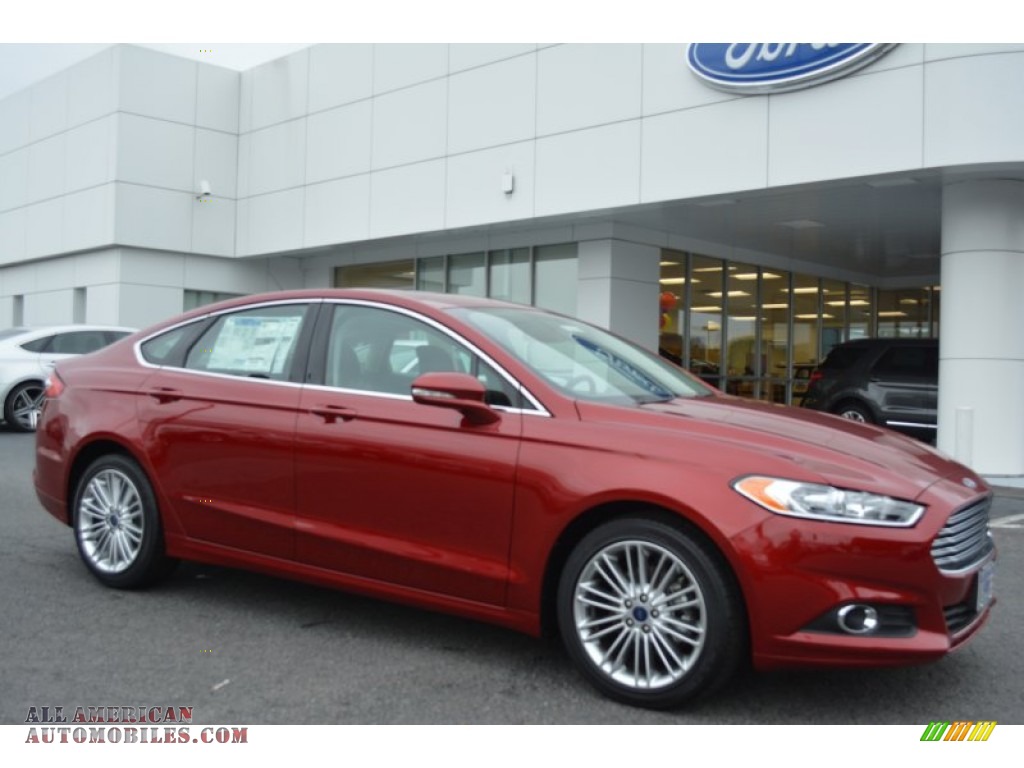 Ruby Red Metallic / Charcoal Black Ford Fusion SE