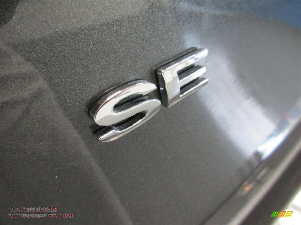 2016 Fiesta SE Sedan - Magnetic Metallic / Charcoal Black photo #7