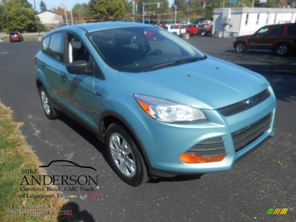 Frosted Glass Metallic / Charcoal Black Ford Escape S