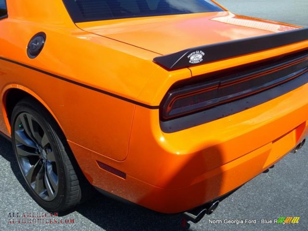 2014 Challenger SRT8 392 - Header Orange / Dark Slate Gray photo #37