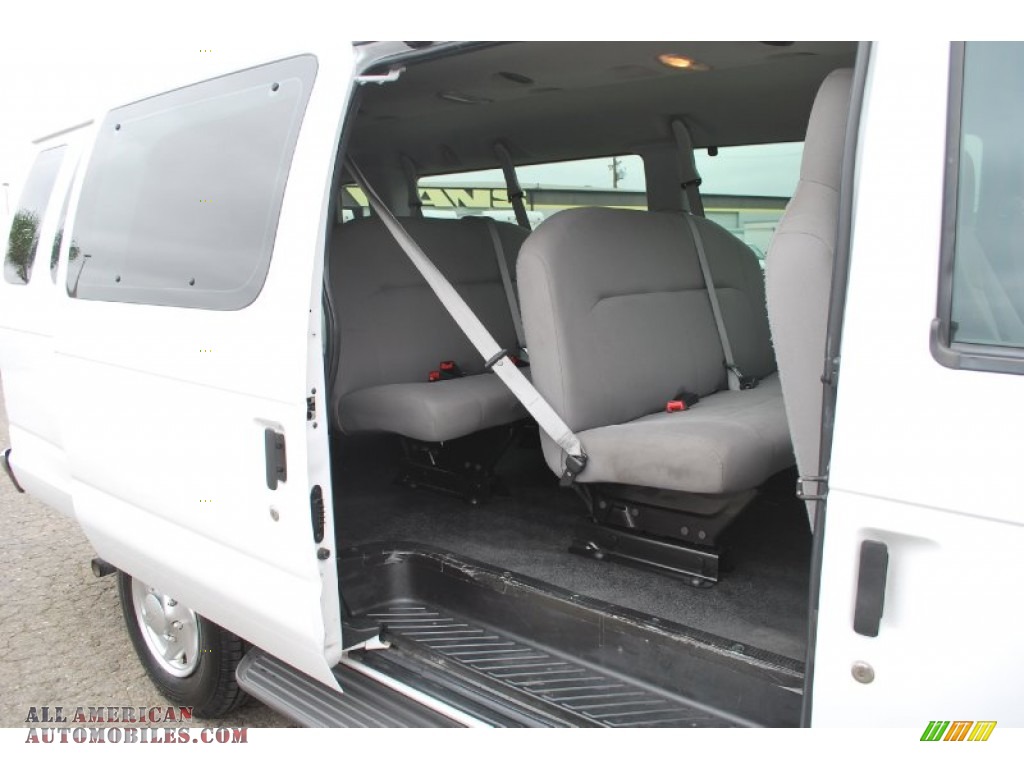 2010 E Series Van E350 XLT Passenger Extended - Oxford White / Medium Flint photo #4