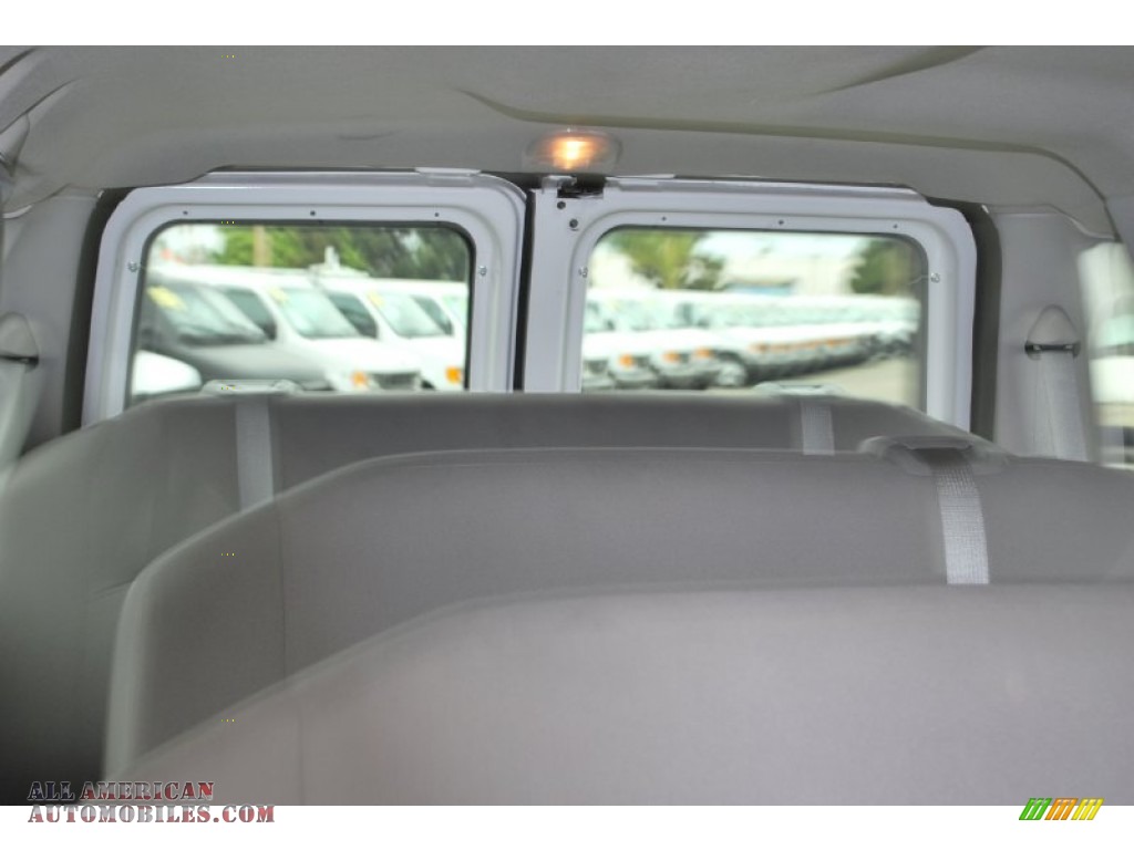 2010 E Series Van E350 XLT Passenger Extended - Oxford White / Medium Flint photo #5