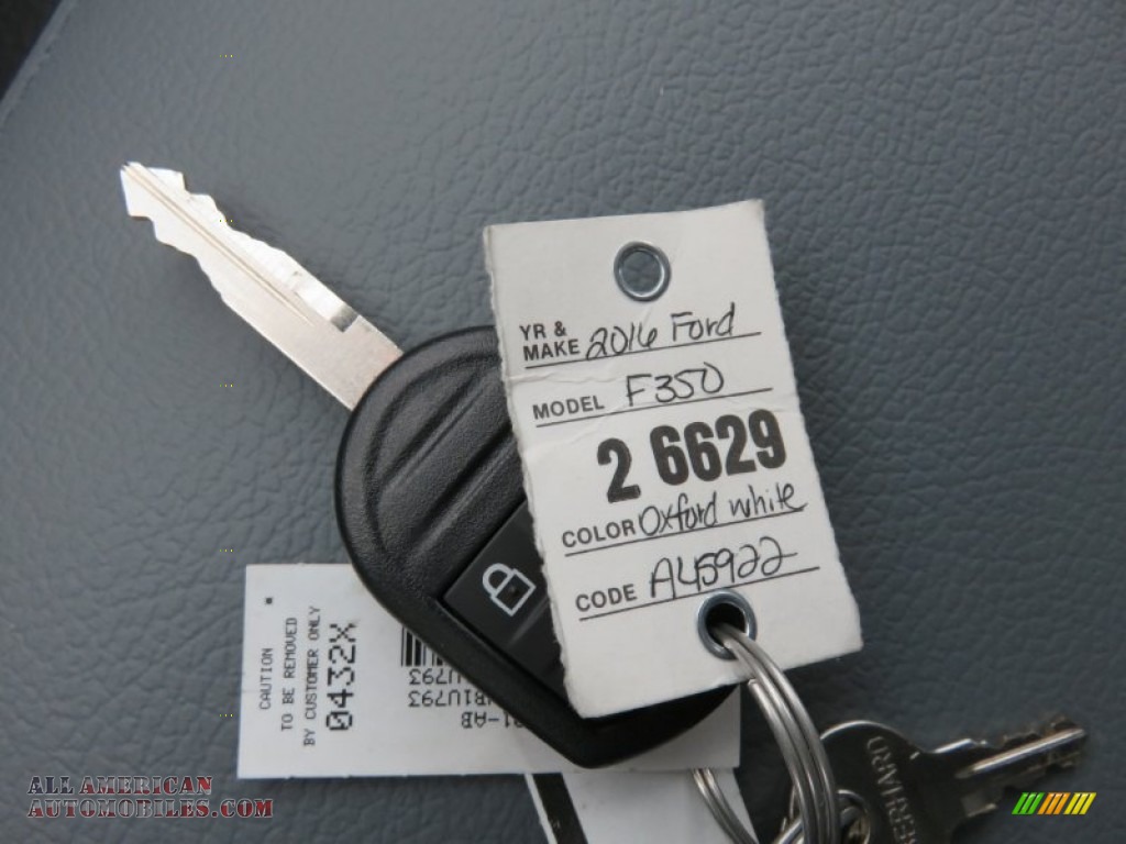2016 F350 Super Duty XL Crew Cab Utility 4x4 DRW - Oxford White / Steel photo #20