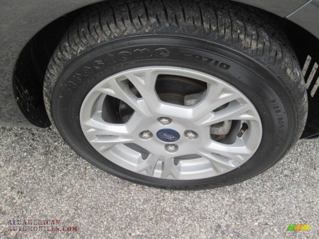 2015 Fiesta SE Hatchback - Magnetic Metallic / Charcoal Black photo #3