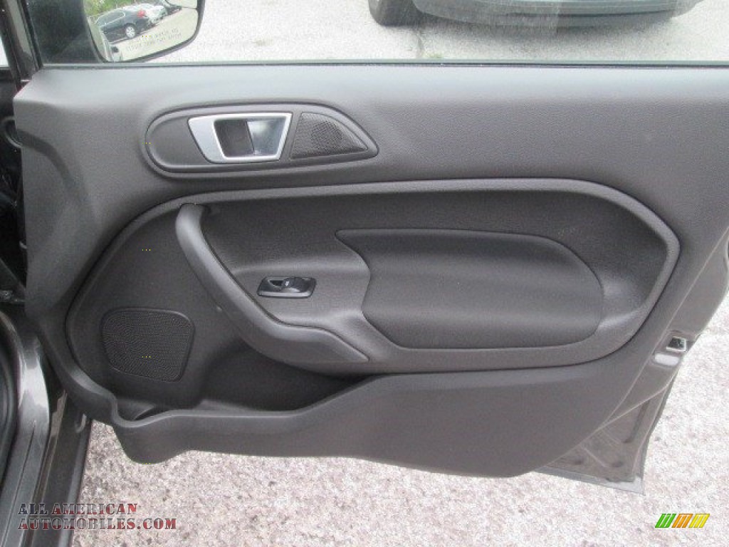 2015 Fiesta SE Hatchback - Magnetic Metallic / Charcoal Black photo #6