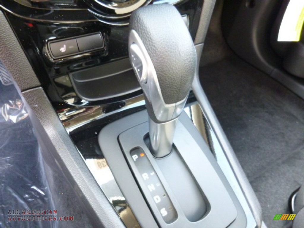 2016 Fiesta SE Sedan - Magnetic Metallic / Charcoal Black photo #13
