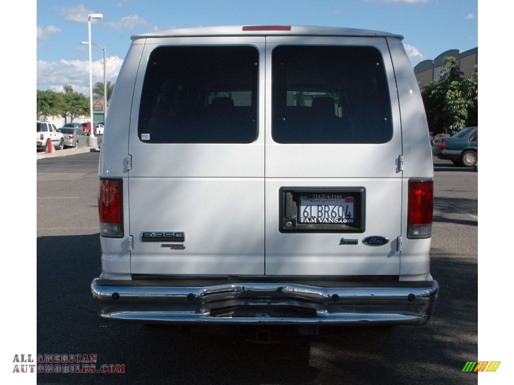 2010 E Series Van E350 XLT Passenger Extended - Oxford White / Medium Flint photo #8