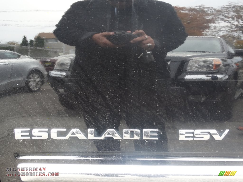 2013 Escalade ESV Platinum AWD - Black Ice Metallic / Ebony photo #37
