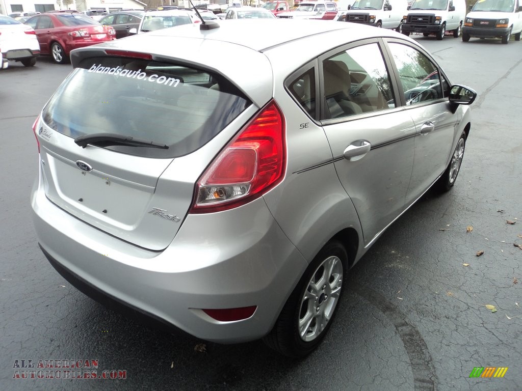 2014 Fiesta SE Hatchback - Ingot Silver / Medium Light Stone photo #3