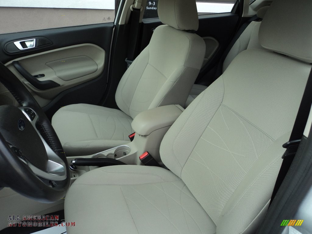 2014 Fiesta SE Hatchback - Ingot Silver / Medium Light Stone photo #5