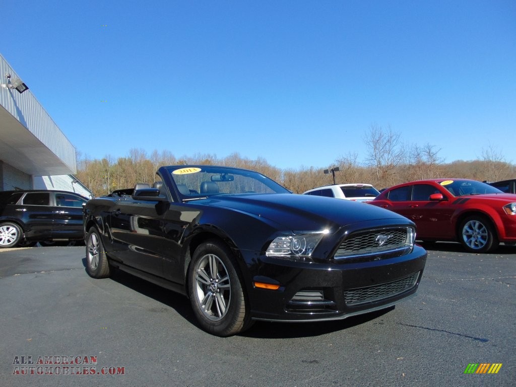 2013 Mustang V6 Premium Convertible - Black / Charcoal Black photo #29