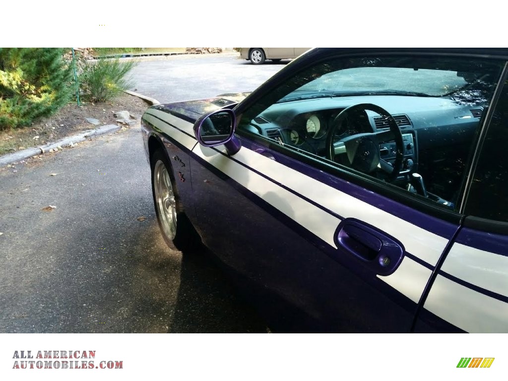 2010 Challenger R/T Classic Furious Fuchsia Edition - Plum Crazy Purple Pearl / Dark Slate Gray photo #5