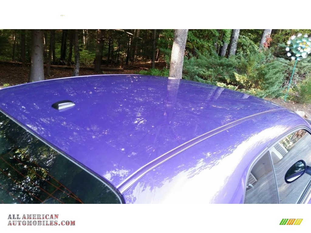 2010 Challenger R/T Classic Furious Fuchsia Edition - Plum Crazy Purple Pearl / Dark Slate Gray photo #33