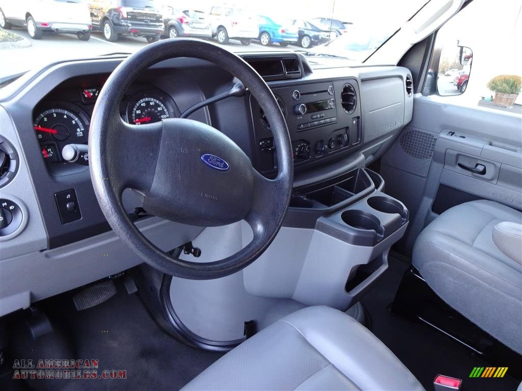 2012 E Series Van E350 XLT Passenger - Dark Blue Pearl / Medium Flint photo #11
