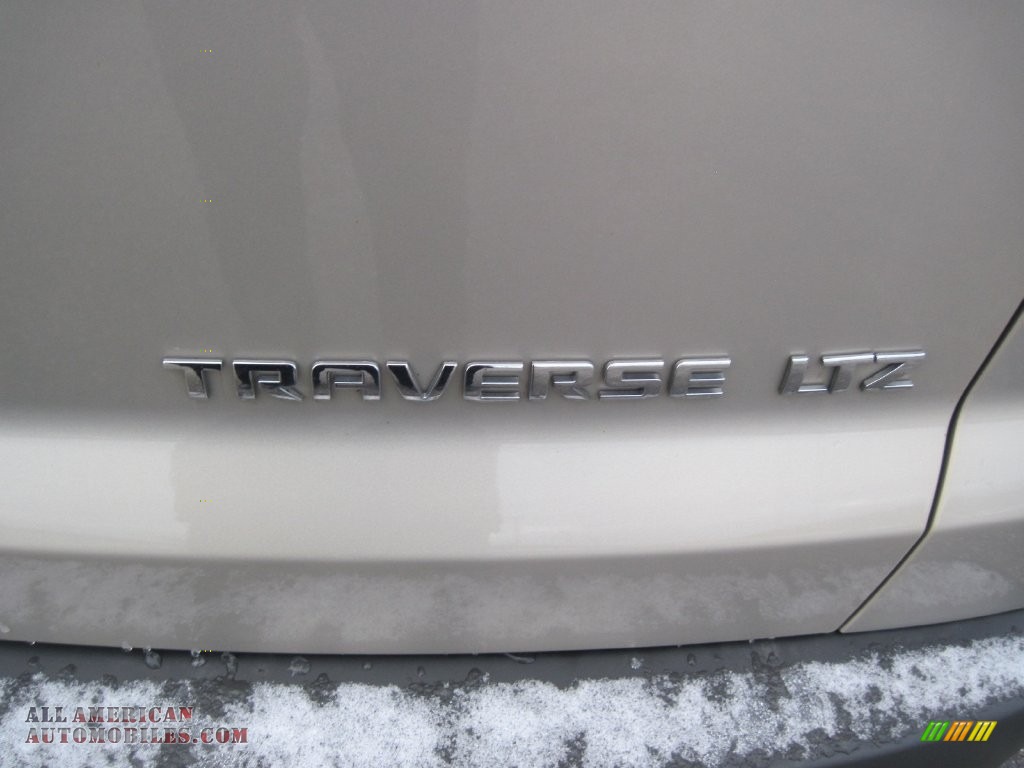 2012 Traverse LTZ AWD - Gold Mist Metallic / Cashmere/Ebony photo #10