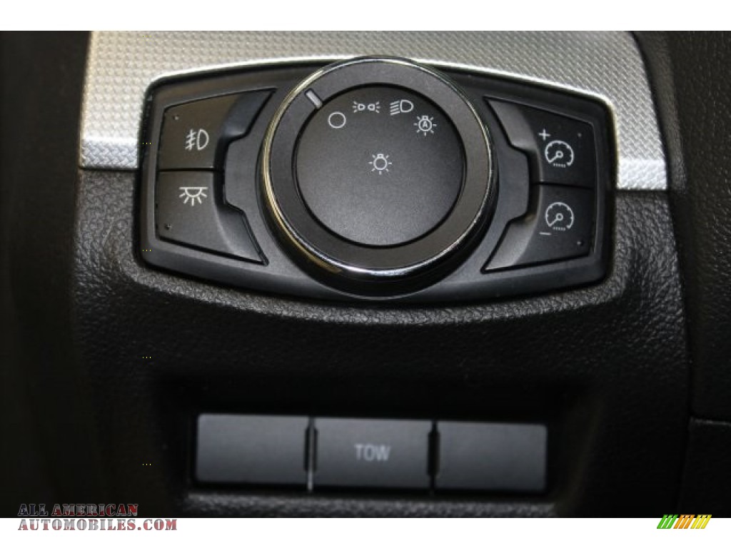 2012 Explorer XLT 4WD - White Suede / Charcoal Black photo #22